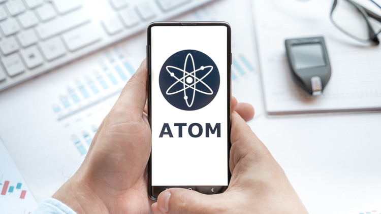 Криптовалюта ATOM отлично подходит для трейдинга с телефона.