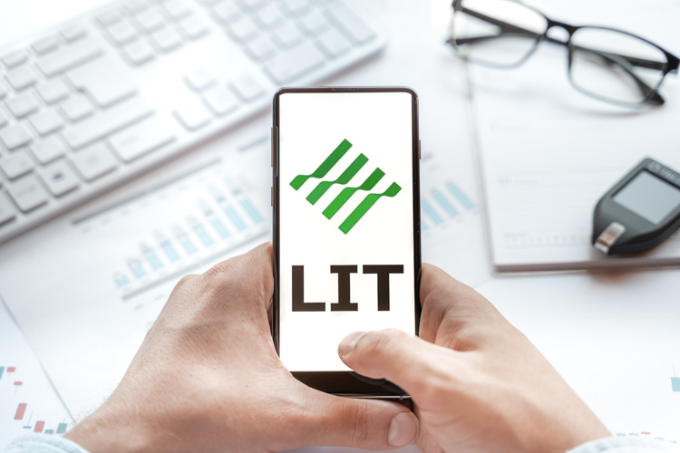 Токен LIT подходит для трейдинга и инвестиций.