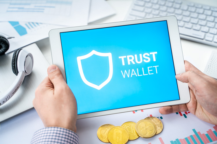 Trust Wallet - самый известный кошелек для смартфона.